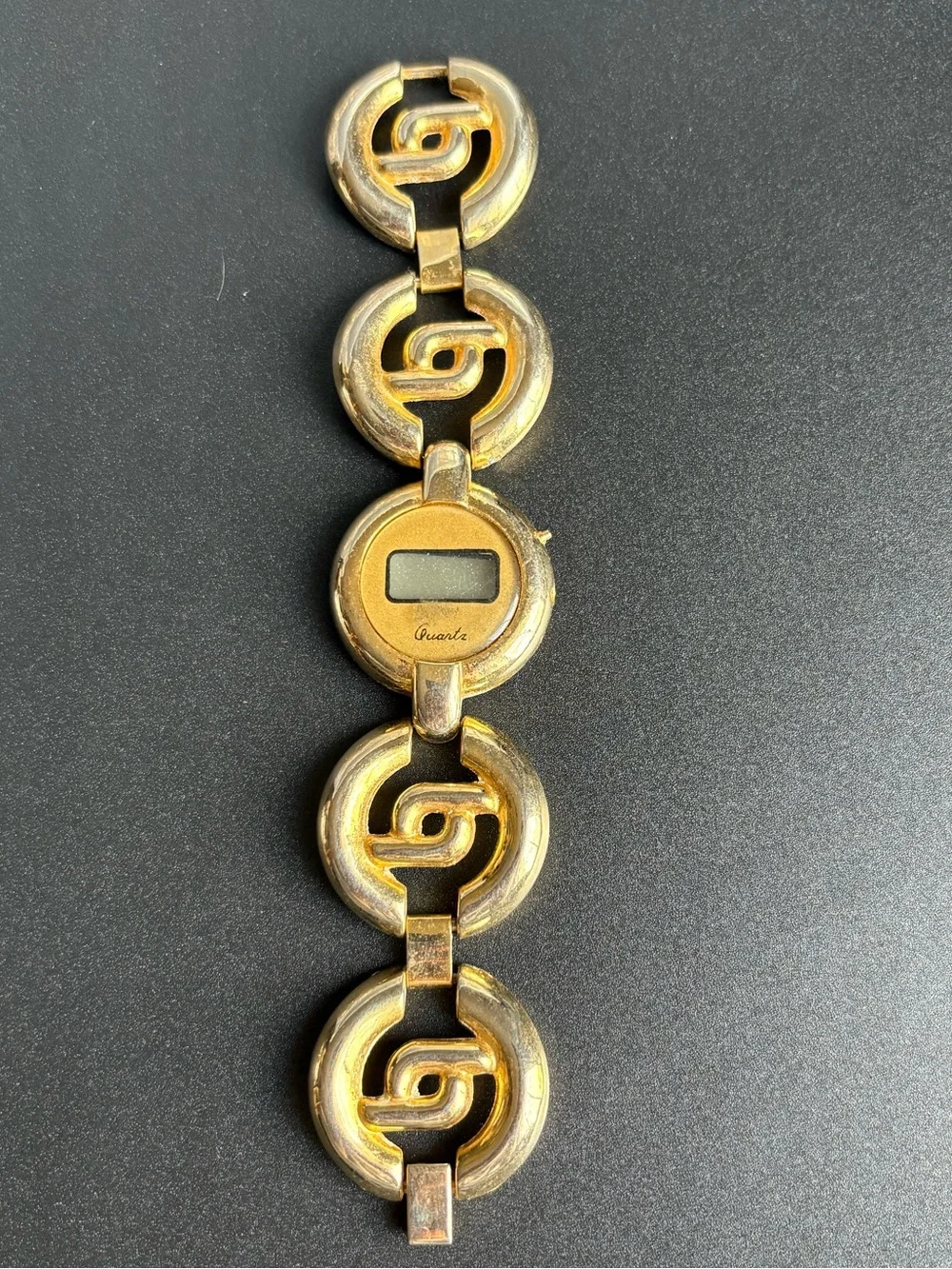 Women’s Vintage Retro Style Gold Link Digital Bracelet Watch